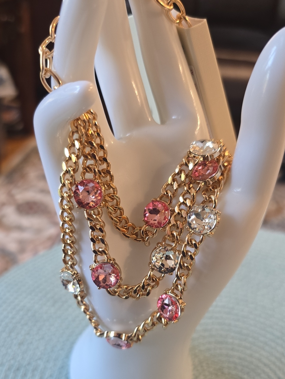 EMBERLY BRAND WOMEN'S BEAUTIFUL FASHION JEWELRY PINK AND GOLDTONE NECKLACE